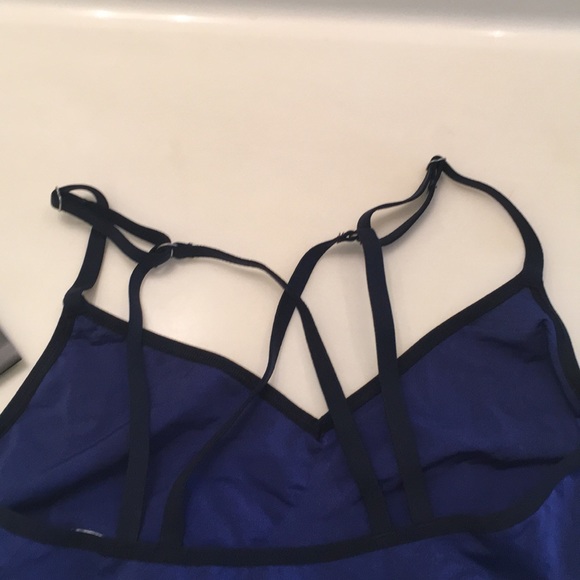 Nike Zoned Sculpt Strappy Training Bralette Bra - Picture 7 of 8
